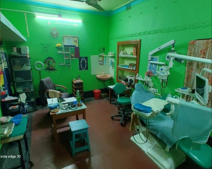Dental treatment room at Soumik's Dental Care, Bulchandrapur